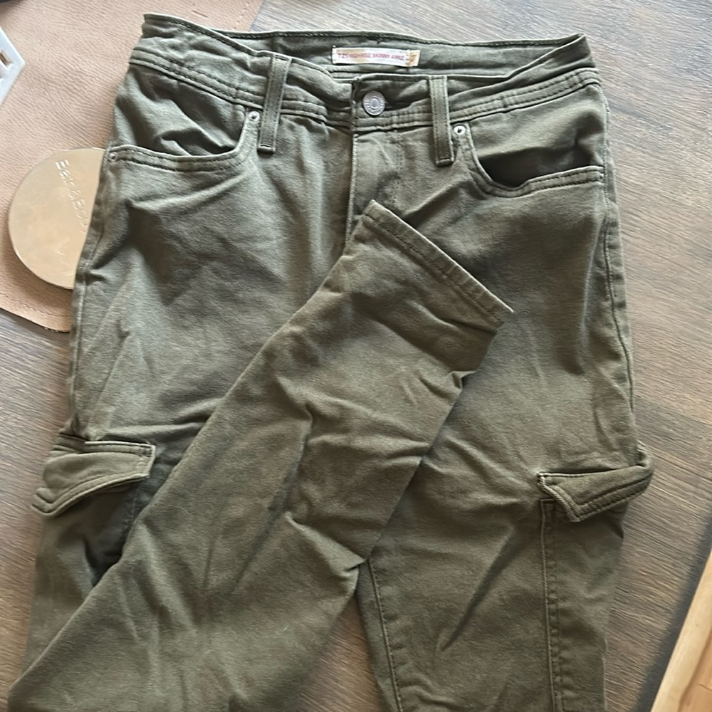Levi’s Cargo Skinny Jean